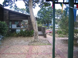 Enter from Anzac Parade.